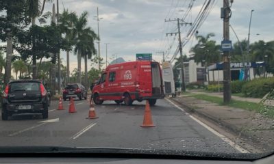 Acidente Avenida Embaixador Abelardo Bueno