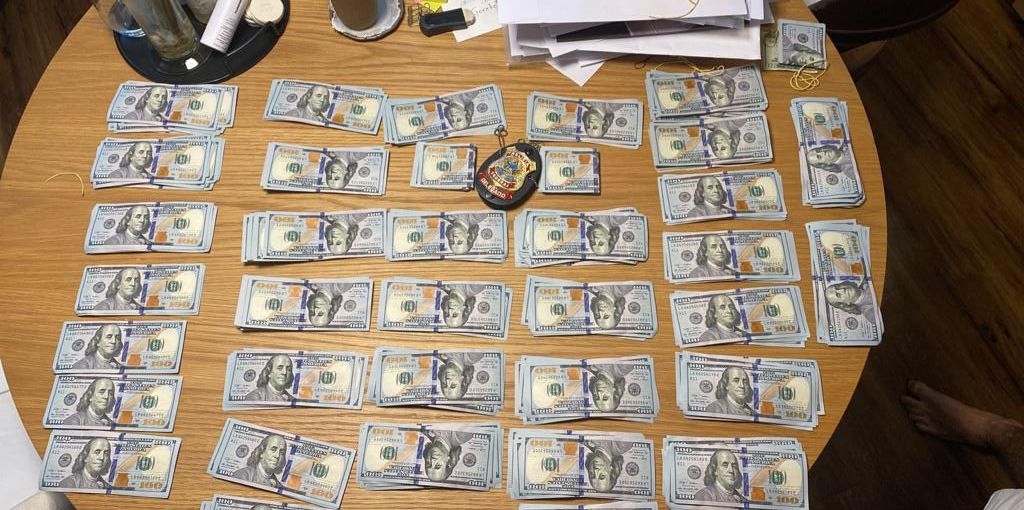 PF apreende R$ 304 mil na operação 'Enterro dos Ossos'