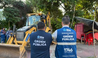 SEOP realiza demolição de estruturas irregulares na colônia Juliano Moreira