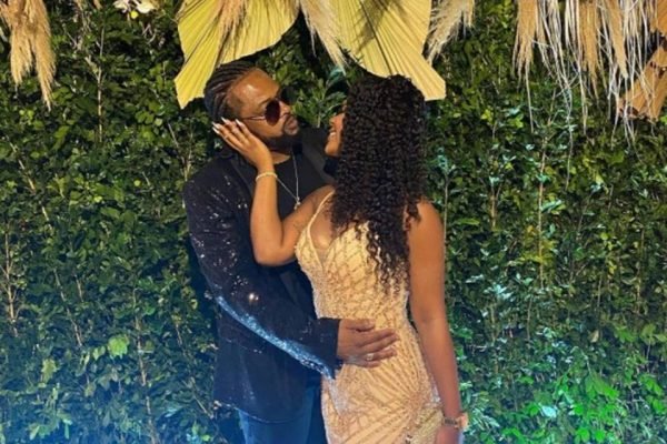 Xande e a namorada/noiva Thay Pereira (Foto: Reprodução/Instagram)