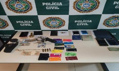 imagem de materiais apreendidos pela Polícia Civil