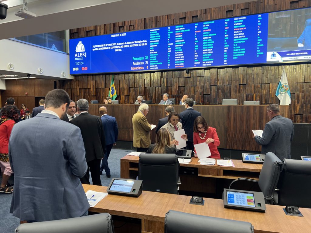 Alerj aprova PL que institui política a pessoas com Traqueostomia