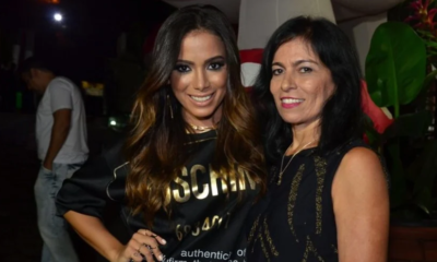 Anitta e mãe, Miriam Macedo