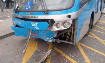 brt amassado após acidente