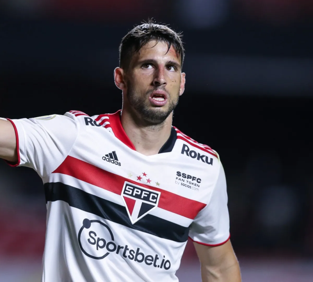 Calleri protagonizou cena lamentável no último domingo