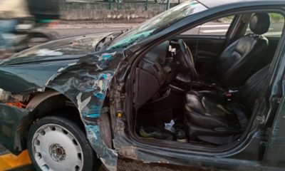 Carro de passeio que atingiu o articulado do BRT