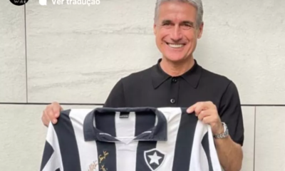 Luís Castro chegará ao Botafogo nos próximos dias