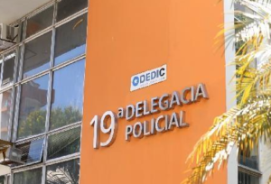 fachada da delegacia 