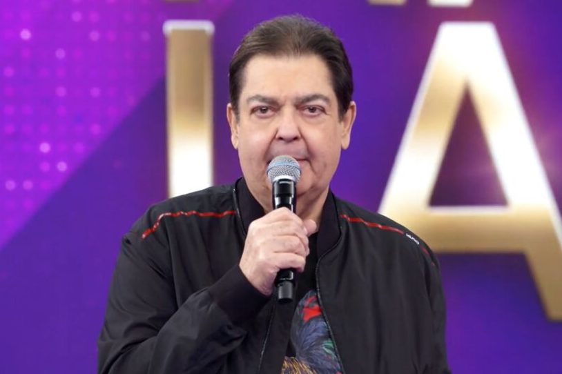 Fausto Silva no comando do "Domingão do Faustão"