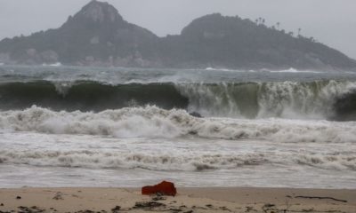 Marinha alerta para ondas de até 2,5 metros