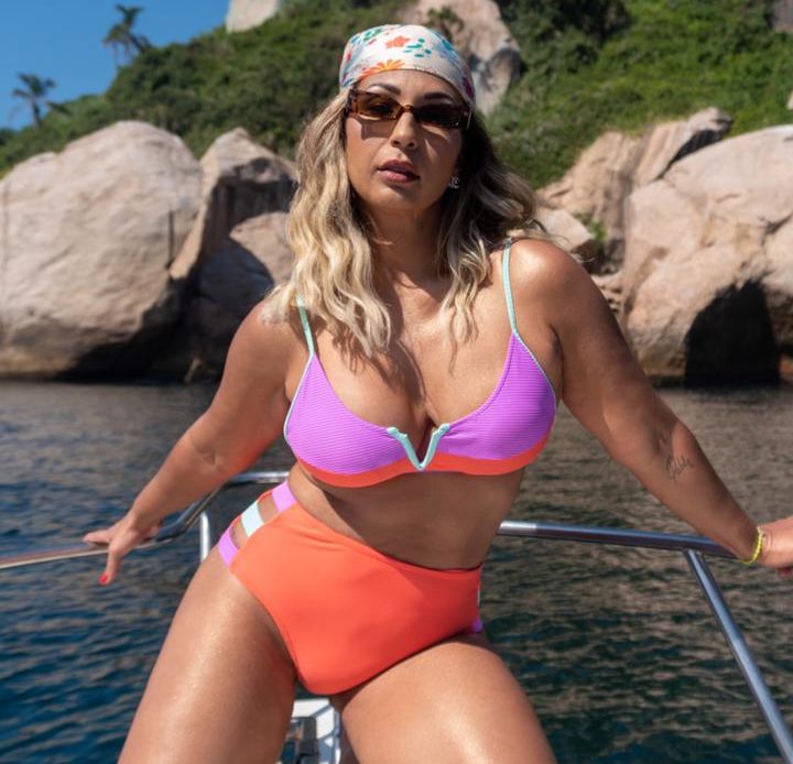 Valesca Popozuda confirma presença em reality “Ilha Record” (Foto: RCA Companny)