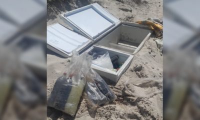 freezer encontrado na praia da Barra da Tijuca