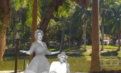 Estátuas em homenagem ao ator Paulo Gustavo