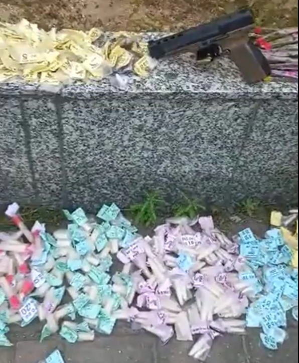 Itens apreendidos com bandido de Imbariê