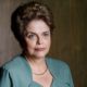 Dilma Rousseff com cara séria