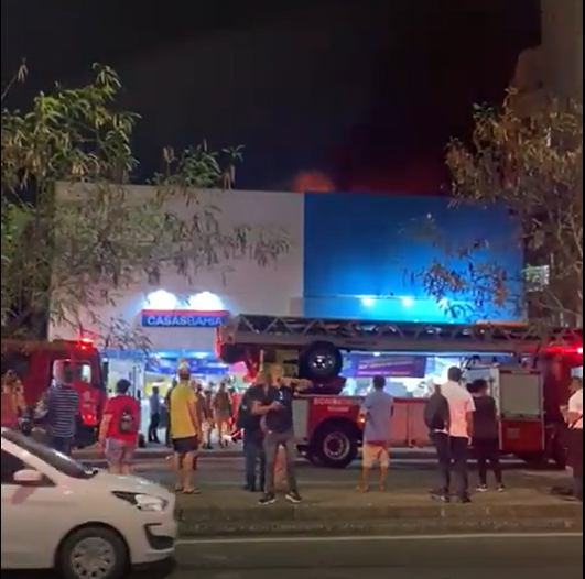Incêndio em loja de eletrodomésticos na Tijuca
