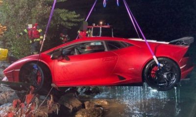 Lamborghini cai no lago