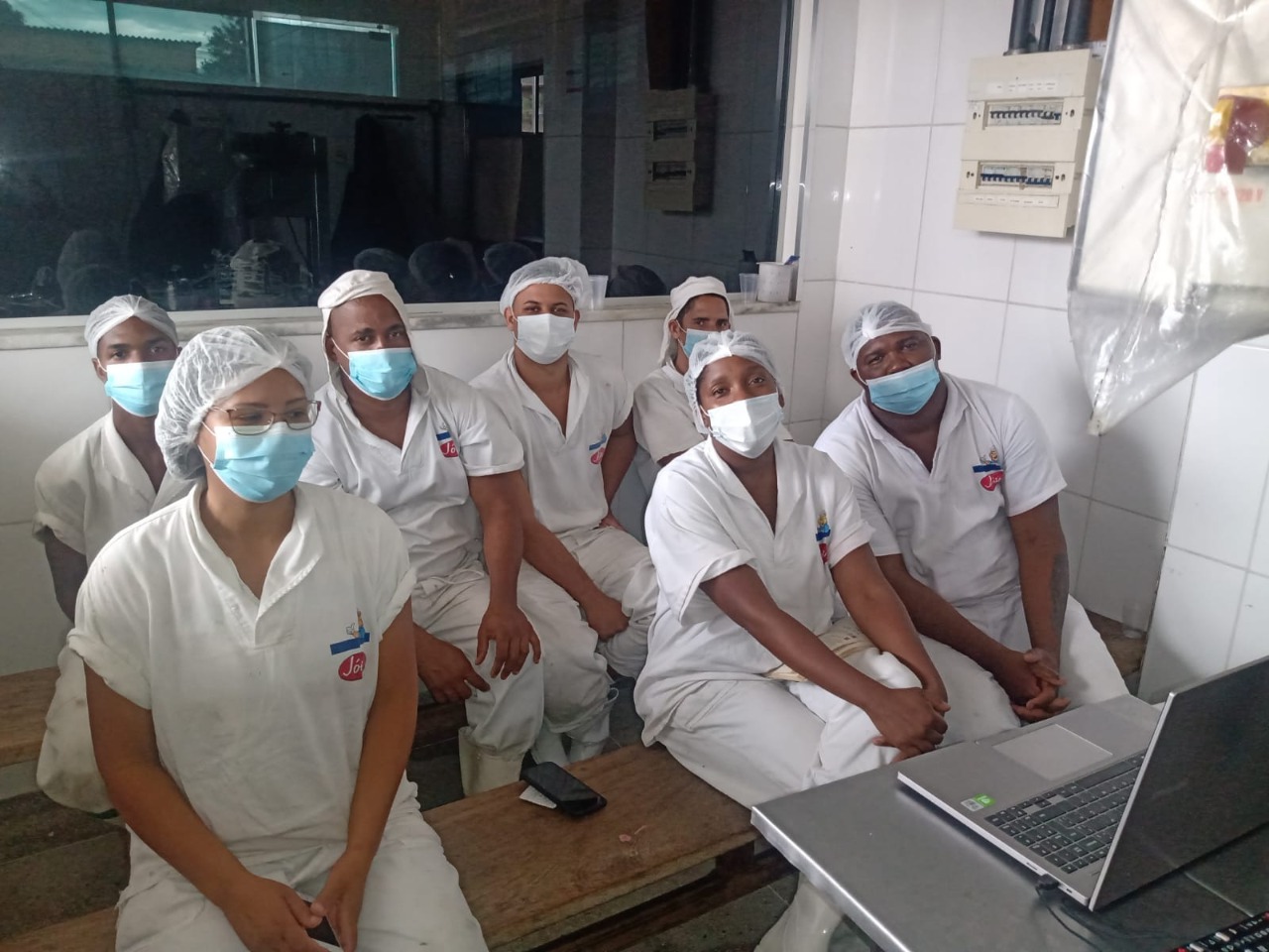 Imagem de uma aula do Curso sobre manipulação de alimentos