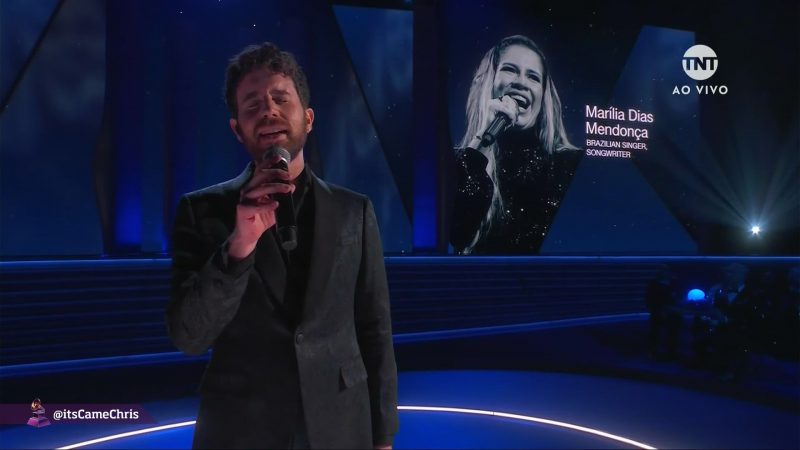 Marília Mendonça é homenageada em durante Grammy 2022