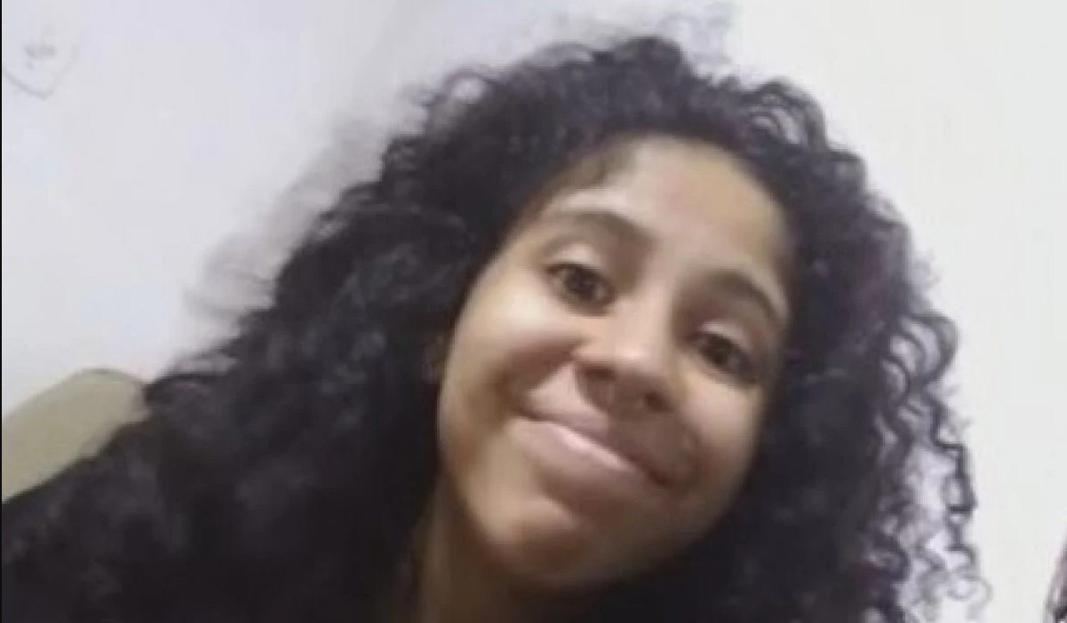 Adolescente soterrada junto com a avó na tragédia de Petrópolis