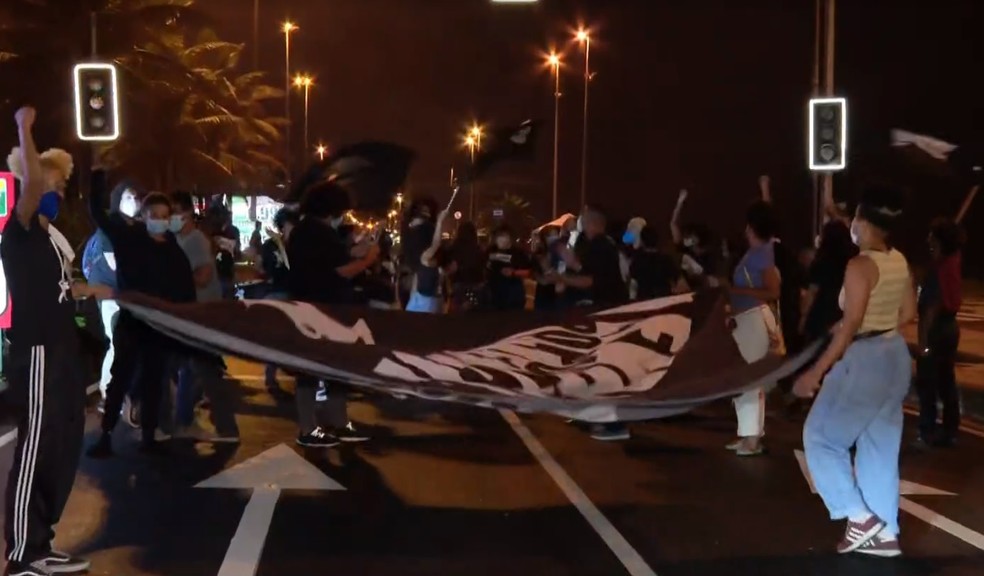 Ato pede por justiça após a morte de Moïse Kabagambe