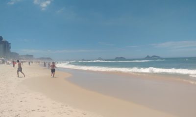 Praia da Barra da Tijuca, na Zona Oeste do Rio