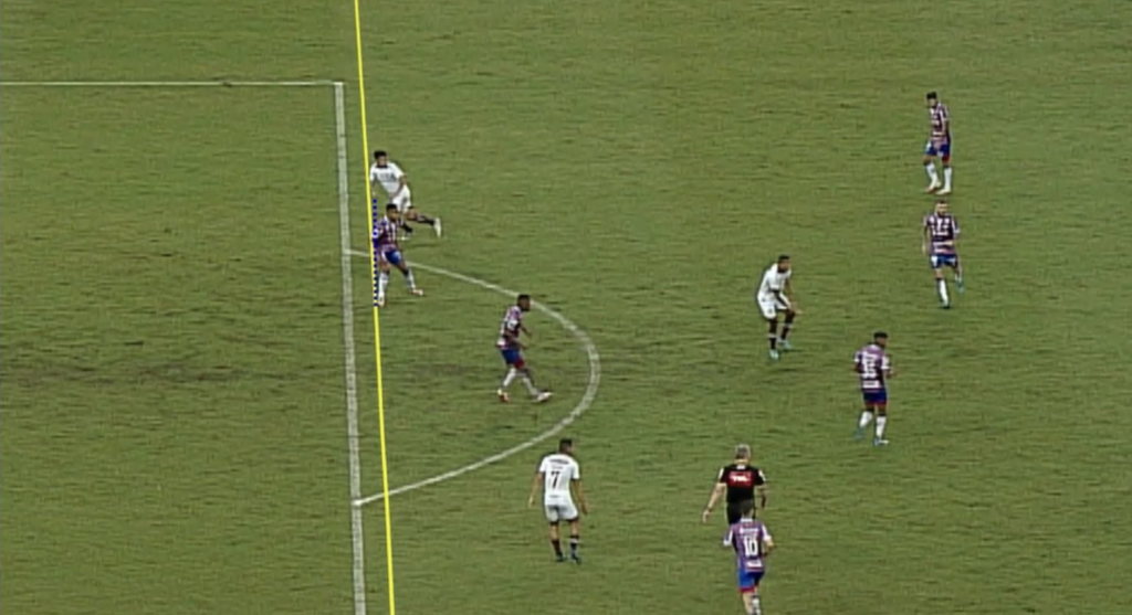 Frame do vídeo disponibilizado pelo VAR