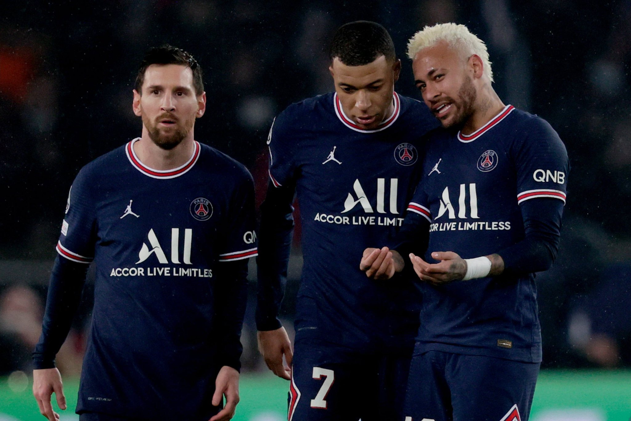 Uniforme do PSG com a logo "Jumpman", da marca Jordan