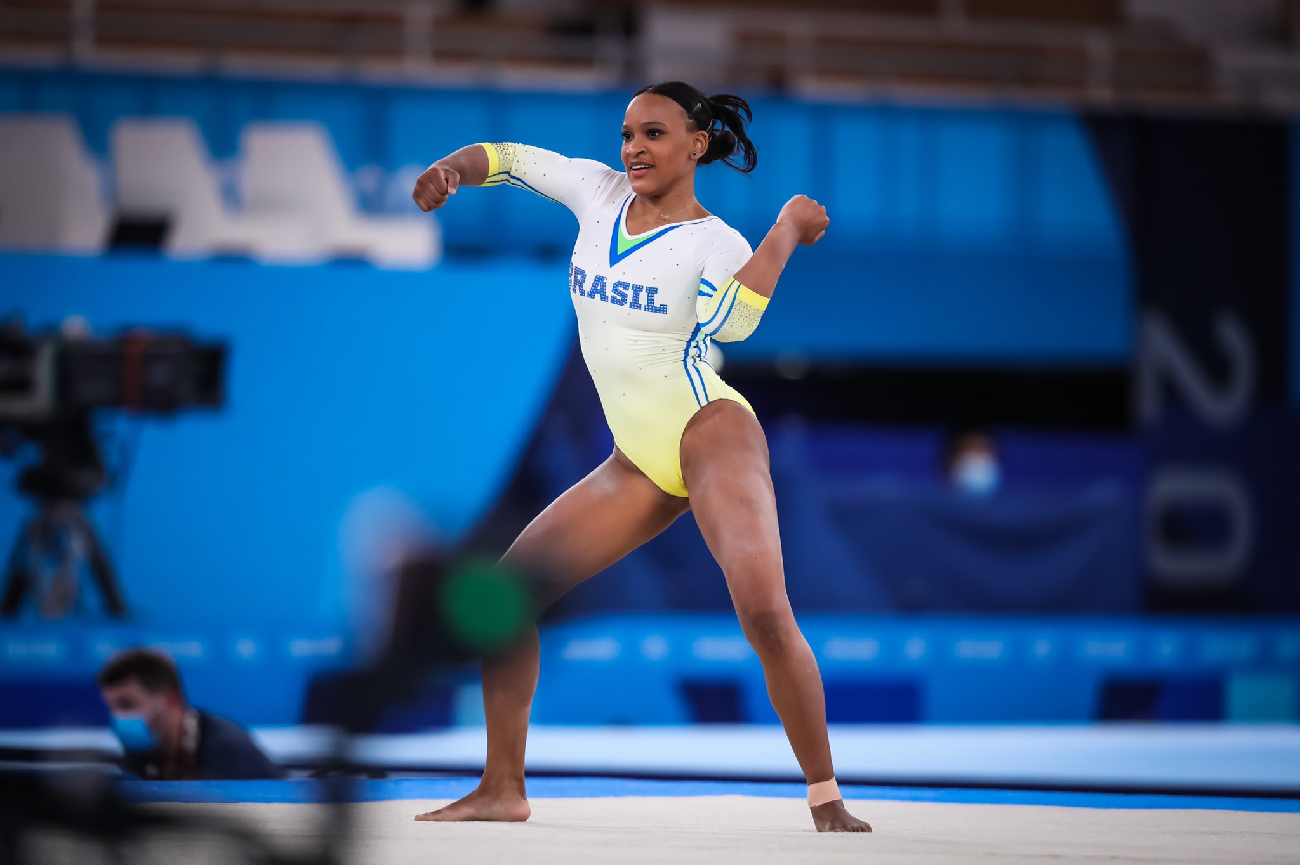 Mundial de Ginástica: Rebeca Andrade e Flávia Saraiva levam Brasil a  recorde, globoesporte / ginástica artística