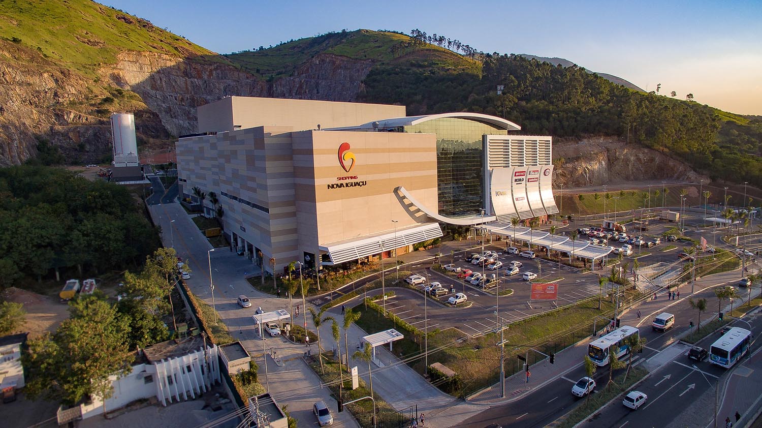 Faixada do Shopping Nova Iguaçu