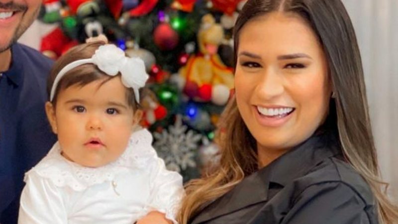 Simone com a filha Zaya