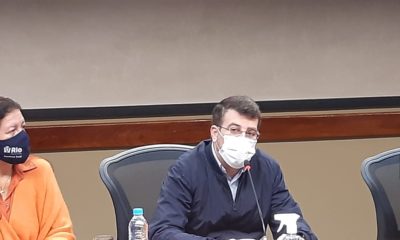 Daniel Soranz, ao lado da Secretária Laura Carneiro, no Centro de Operações Rio