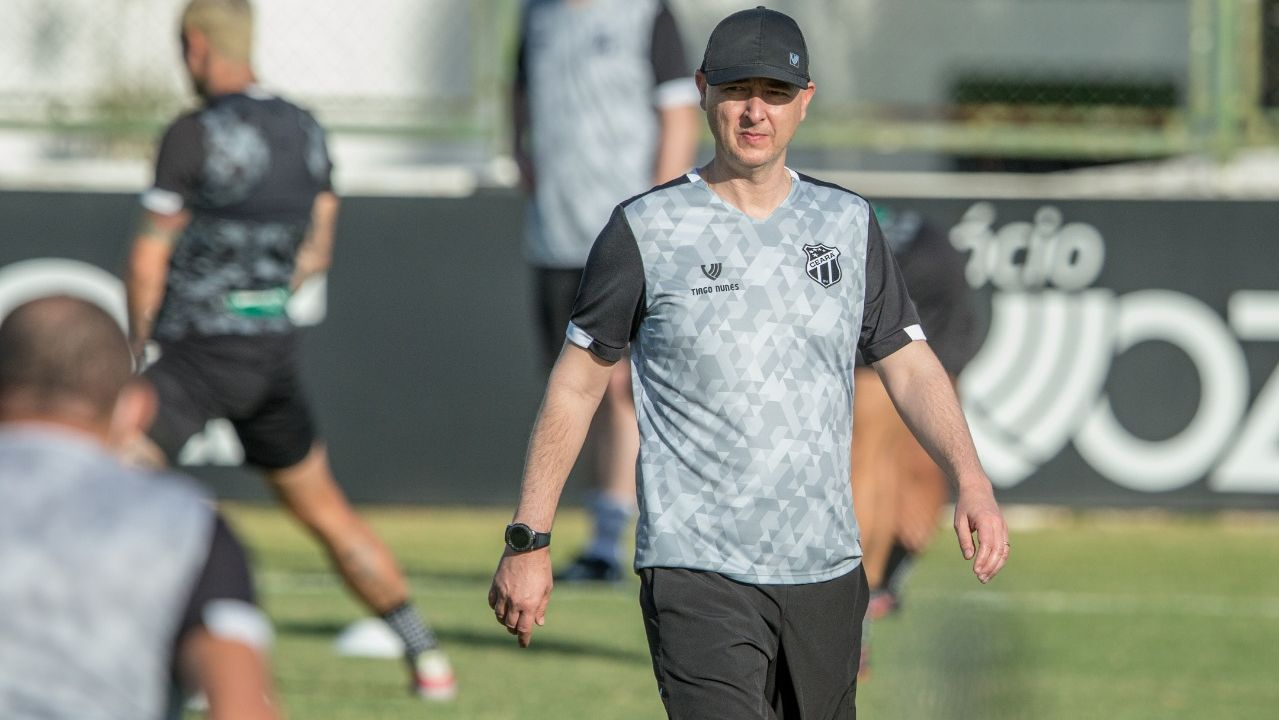 Tiago Nunes deixa o comando do Ceará