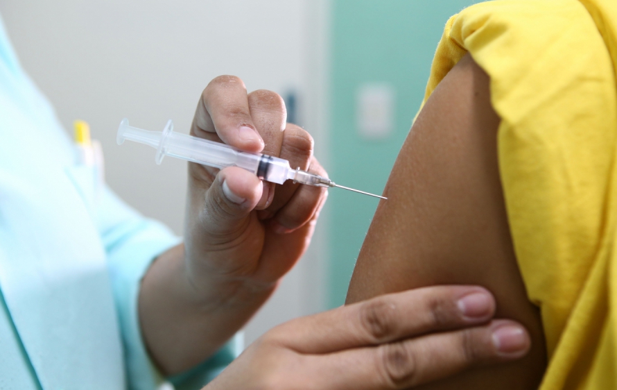 vacina lactantes