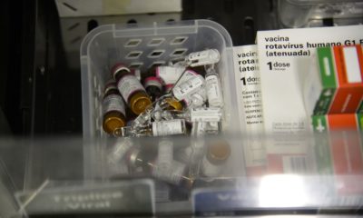 Imagens de vacinas em uma cesta