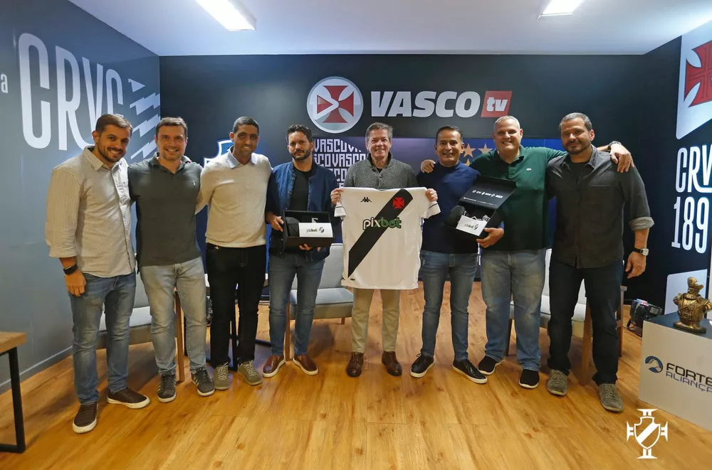 Vasco oficializa acerto com novo patrocinador master