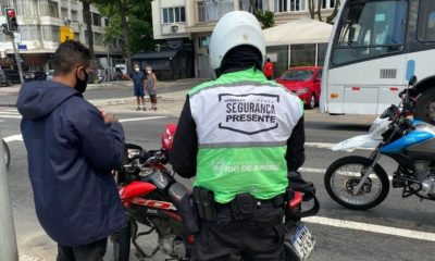 Nova ferramenta da PM do RJ vai reduzir tempo de abordagem nas ruas