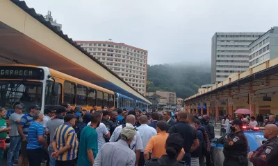Rodoviários em Petrópolis continuam em greve